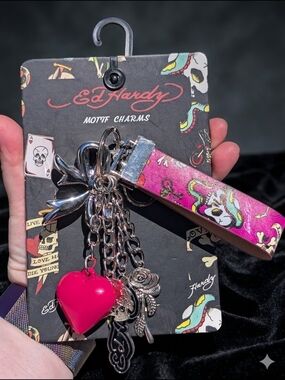 ​Ed Hardy Pink Heart & Skull Charms Hot Pink Tattoo Wristlet Keychain NWT